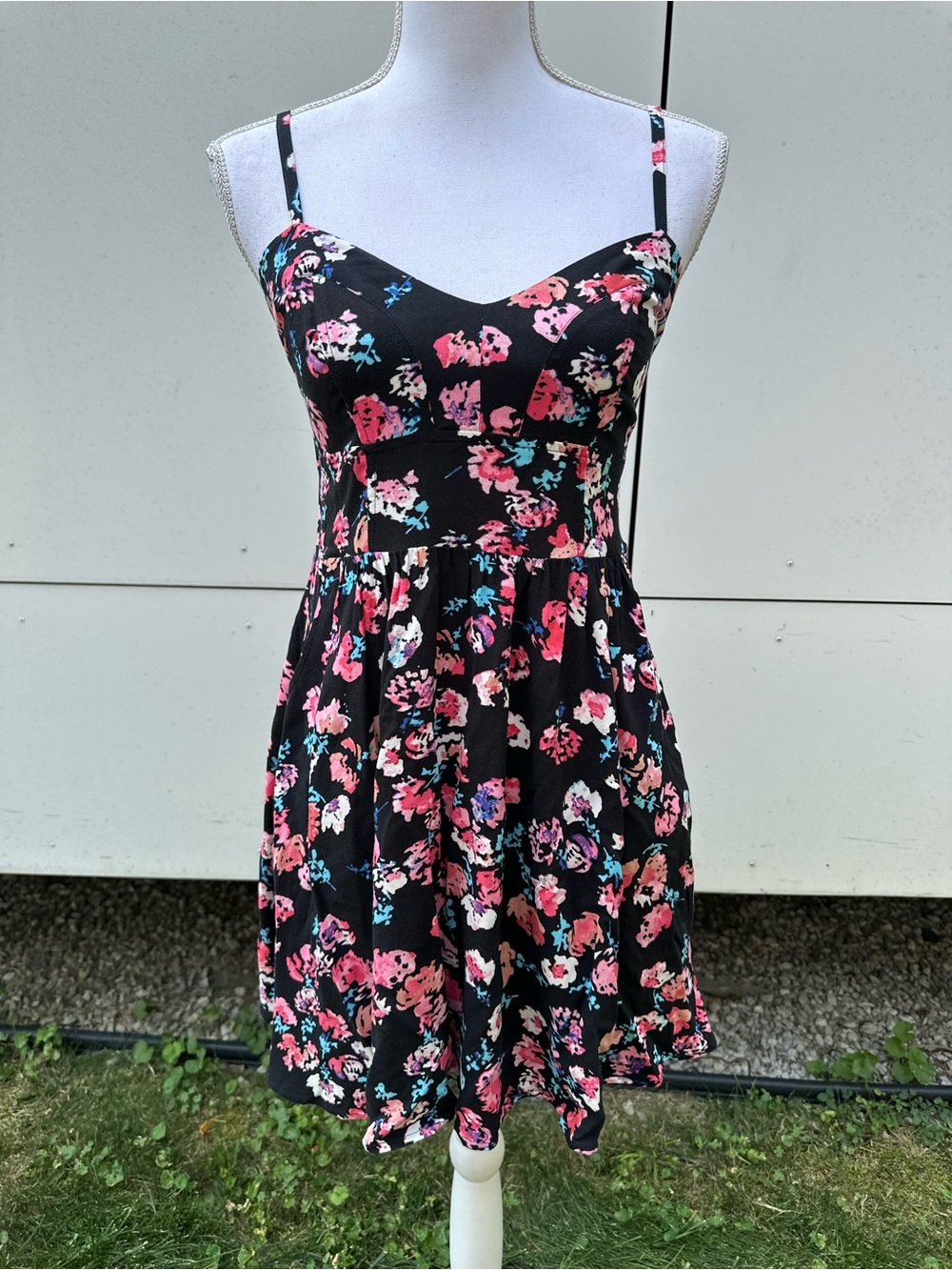 Express / Dark Floral Bohemian Dress with Pockets / Small / Whimsigoth Fairycore